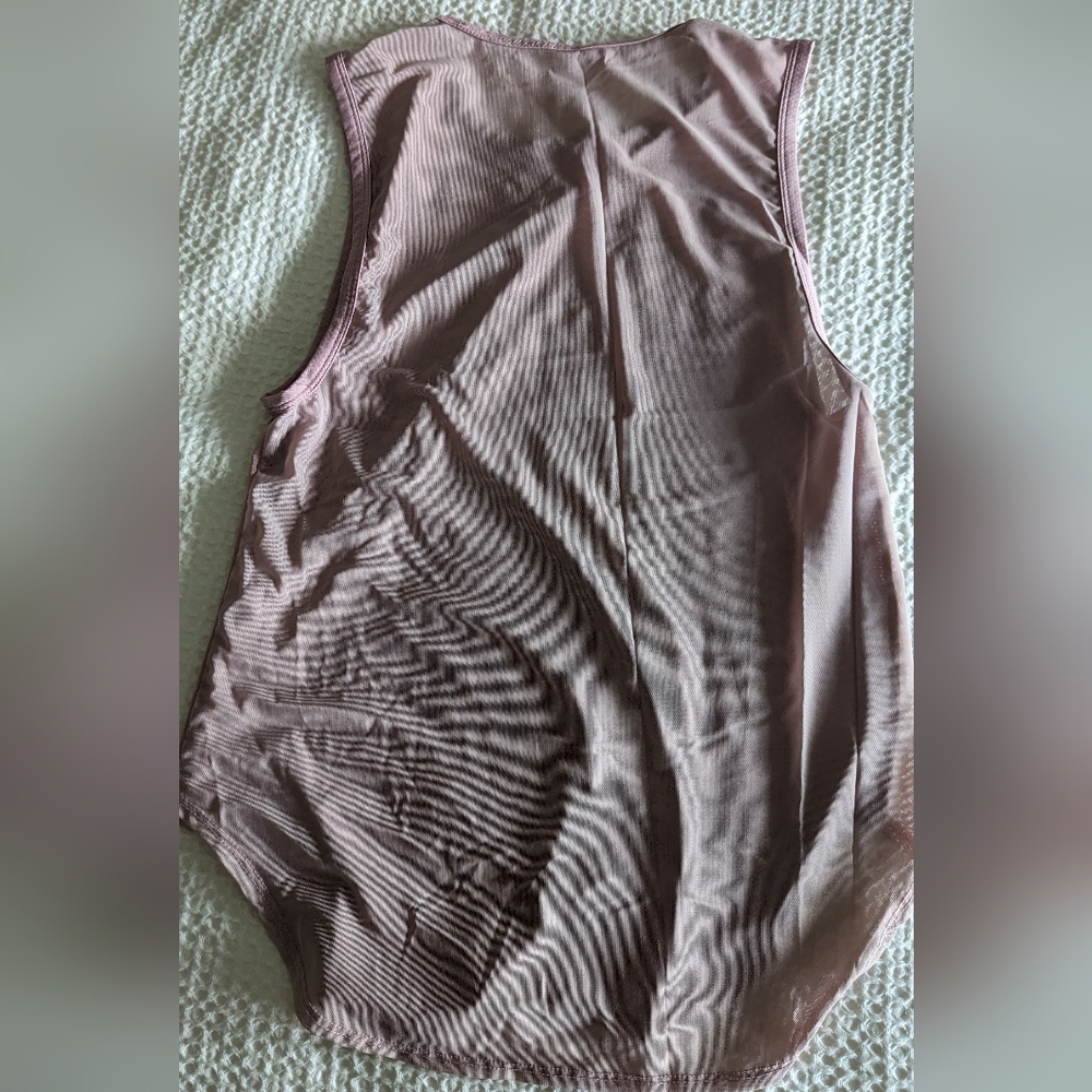 Fabletics workout tank - Picture 3 of 4